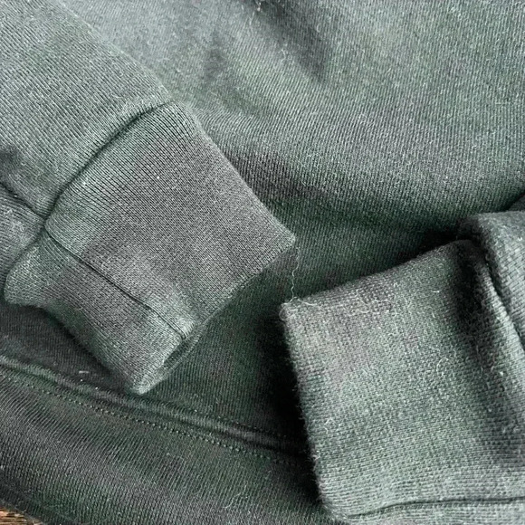 Peace Collective Women’s Black Toronto Canada Crew Neck Indie Sweater Small - Picture 10 of 15